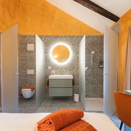 Palazzo Canetti - Piazza Grande - & - Easy Self Check-in 게스트하우스