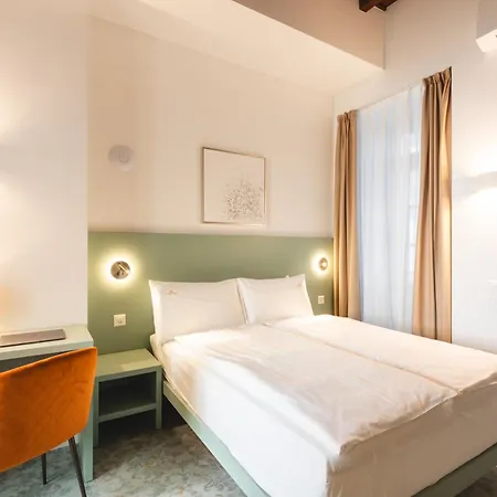 Palazzo Canetti - Piazza Grande - & - Easy Self Check-in 게스트하우스 로카르노